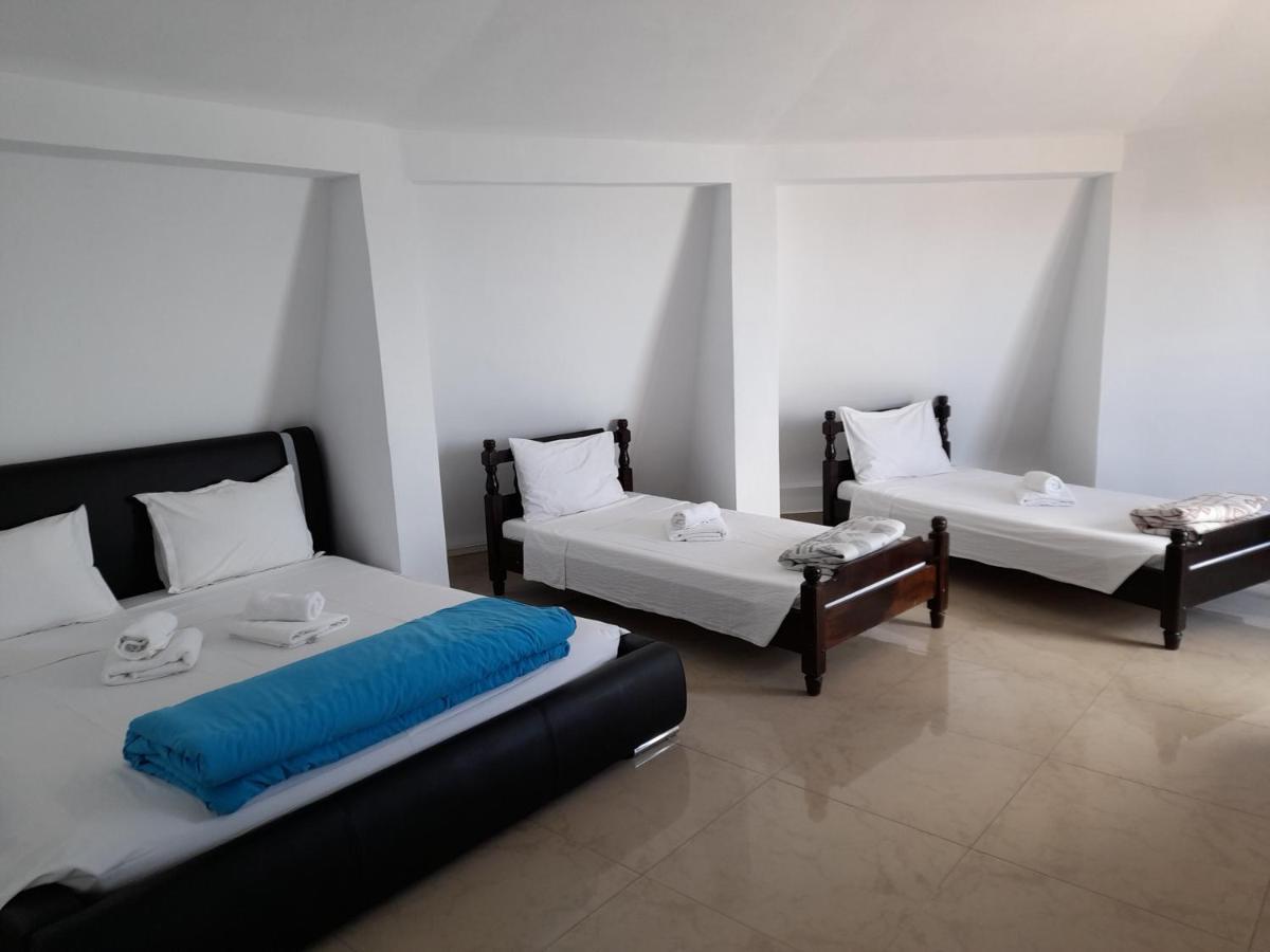 S&K Dotro Hotel คอสติเนช ภายนอก รูปภาพ